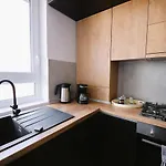 Ania - Mall Coresi Apartment Brașov