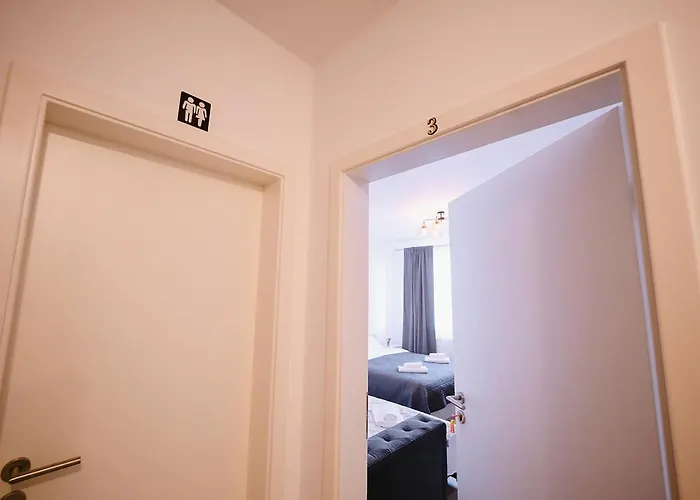 Ania - Mall Coresi Brașov